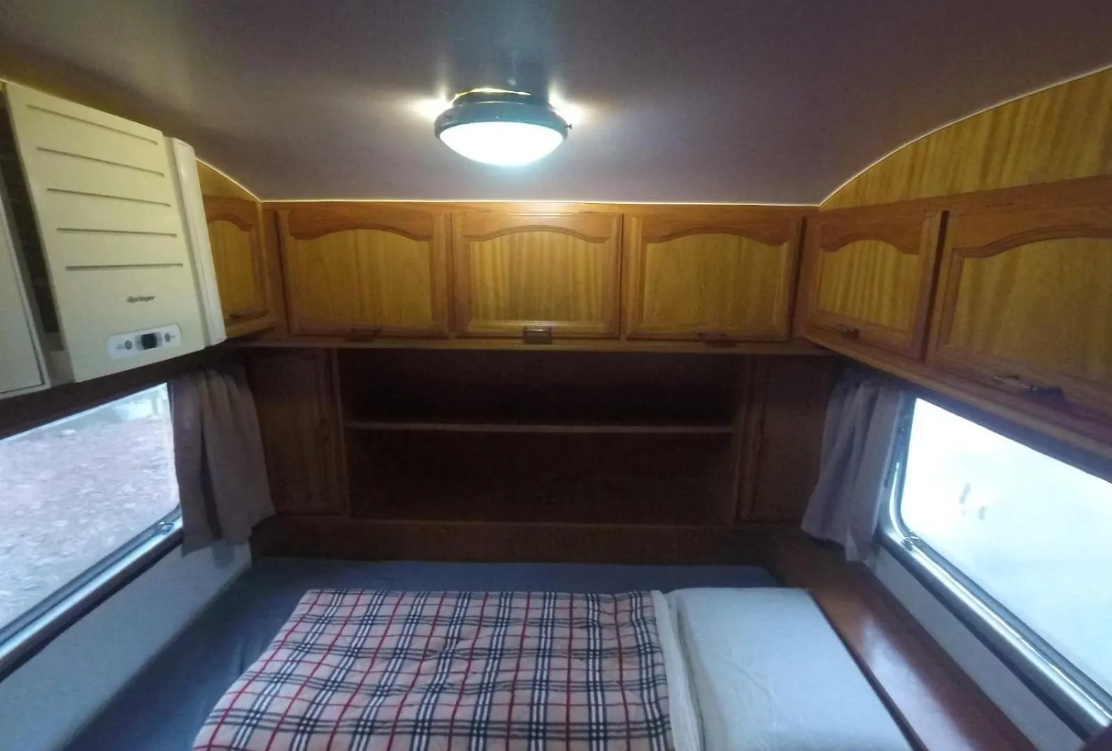 Trailer פומרוד 0*,